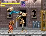 Combate callejero en juegos PS4 2 jugadores misma pantalla gratis. Cody y Bred luchan en un callejón.