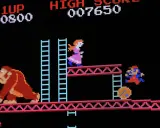 Donkey Kong, Mario y Pauline en una escena clásica de los mejores juegos arcade. ¡El puntaje es 800!