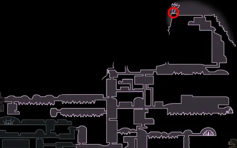 Mapa de Hollow Knight con un círculo rojo marcando la ubicación de un mineral pálido.